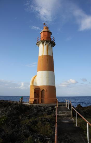 FOLLY POINT LIGHTHOUSE